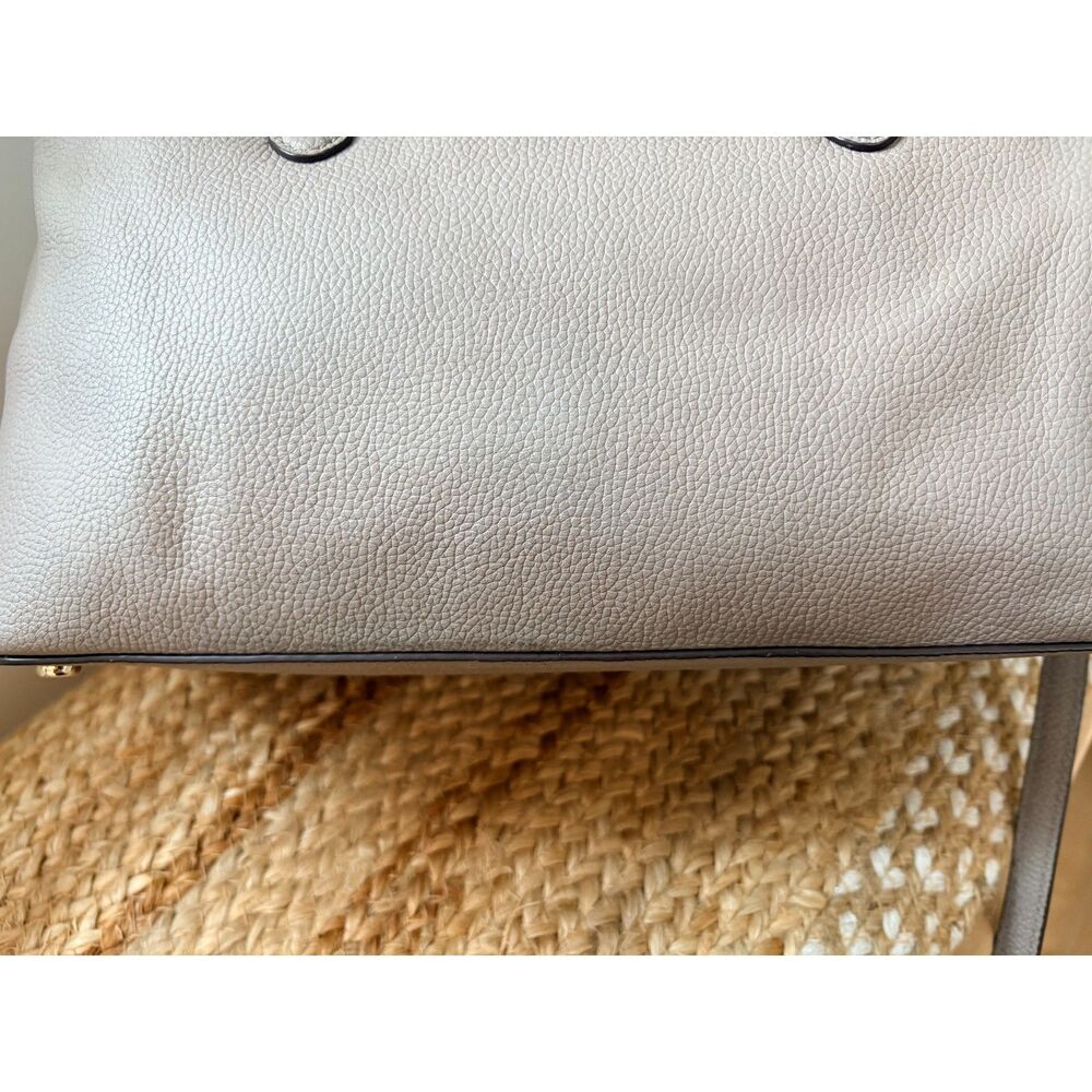 Authentic Kate Spade Larchmont Avenue Evangelie Nude Gray Handbag Satchel Cross - Picture 11 of 15